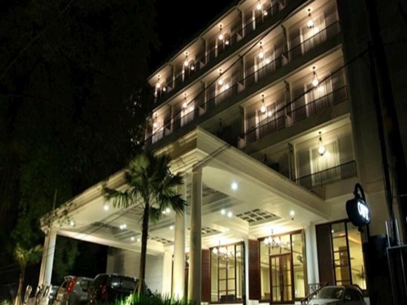 Royal Hotel Bogor Exterior photo